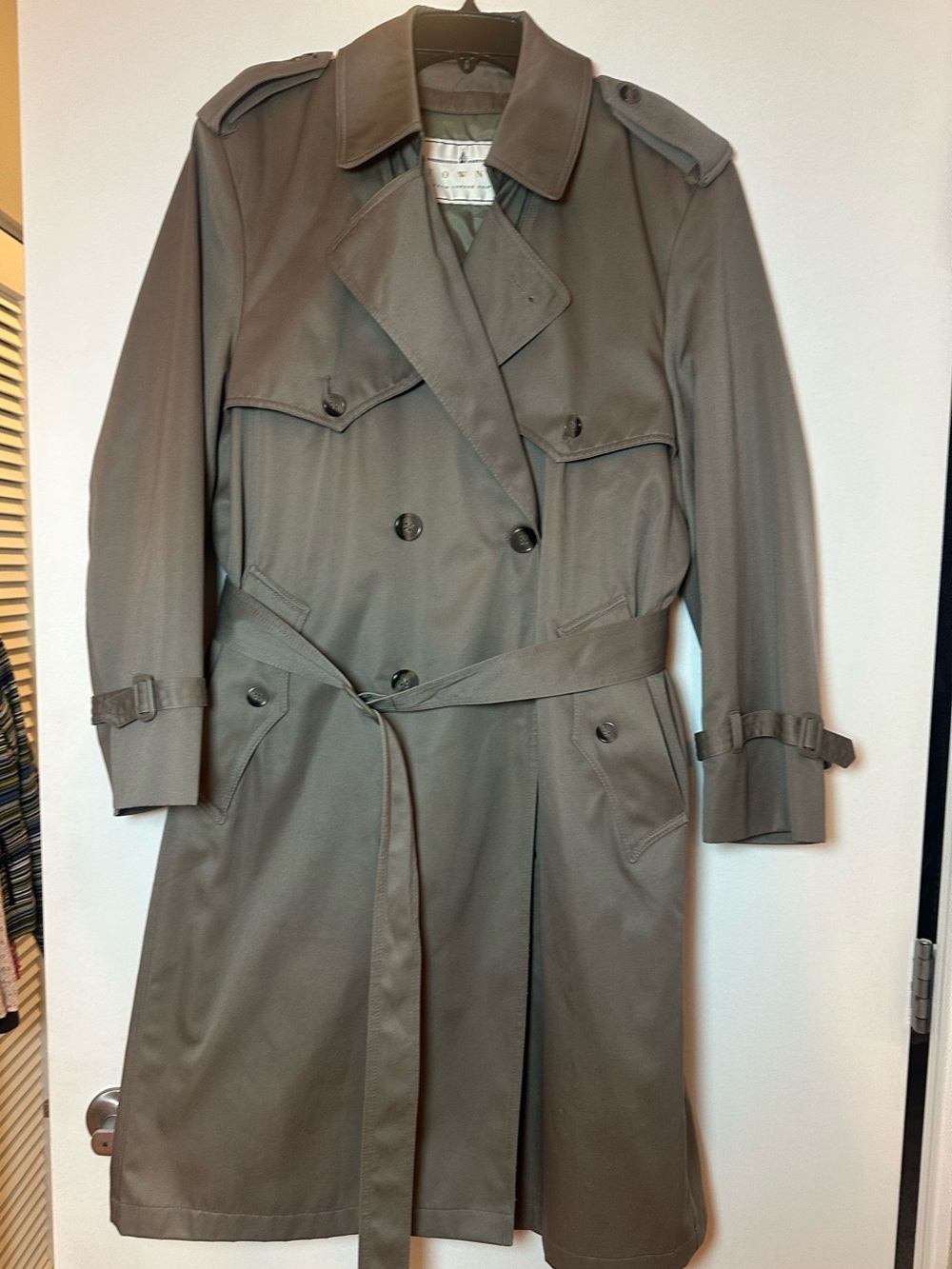 Vintage Towne London Fog- Taupe Trench Coat‎